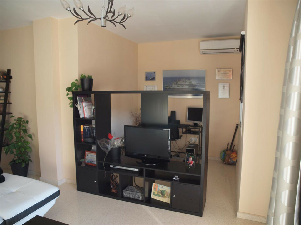 Top Floor Apartment Torrox Málaga - image 6