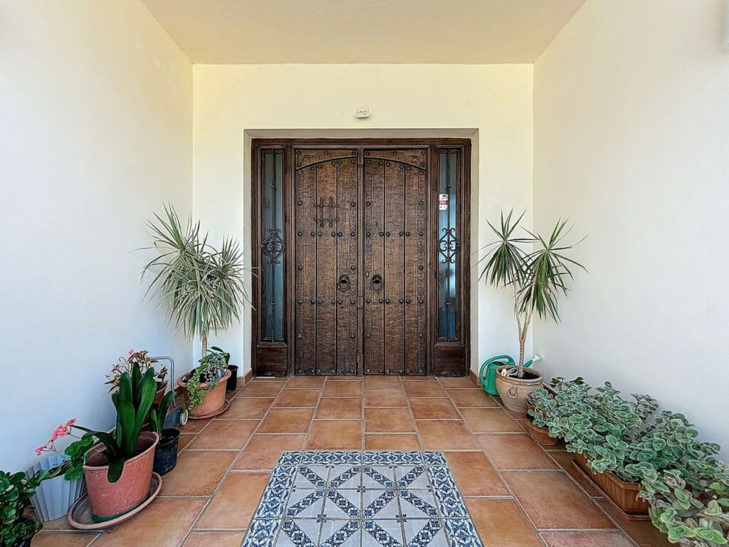 Detached Villa Periana Málaga - image 6