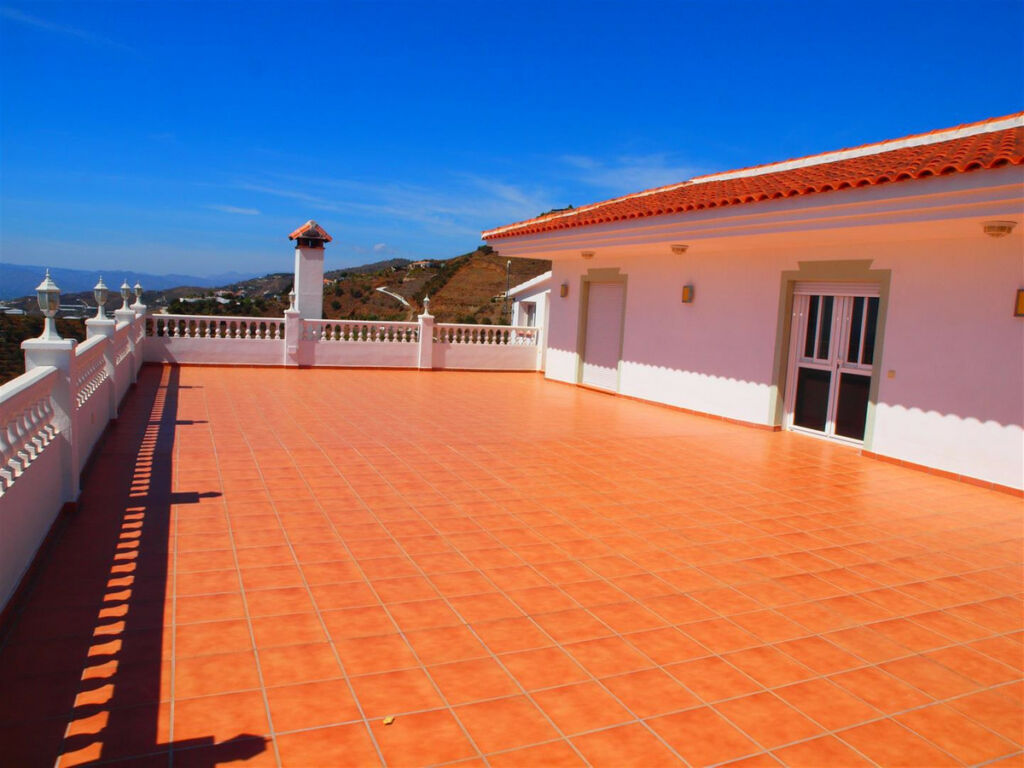 Detached Villa Algarrobo Málaga - image 6