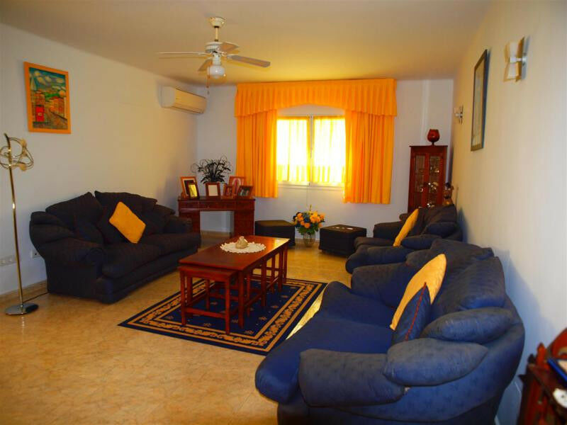 Detached Villa Alcaucín Málaga - image 6