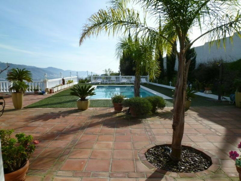 Detached Villa Torrox Málaga - image 6