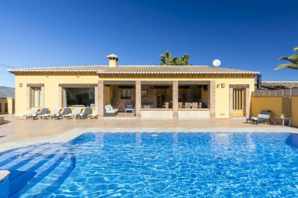 Detached Villa Lliber Alicante - image 3