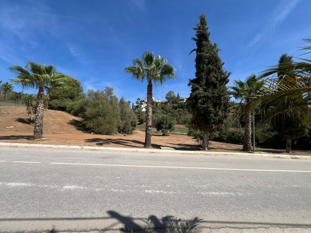 Residential Plot Mijas Golf Málaga - image 6
