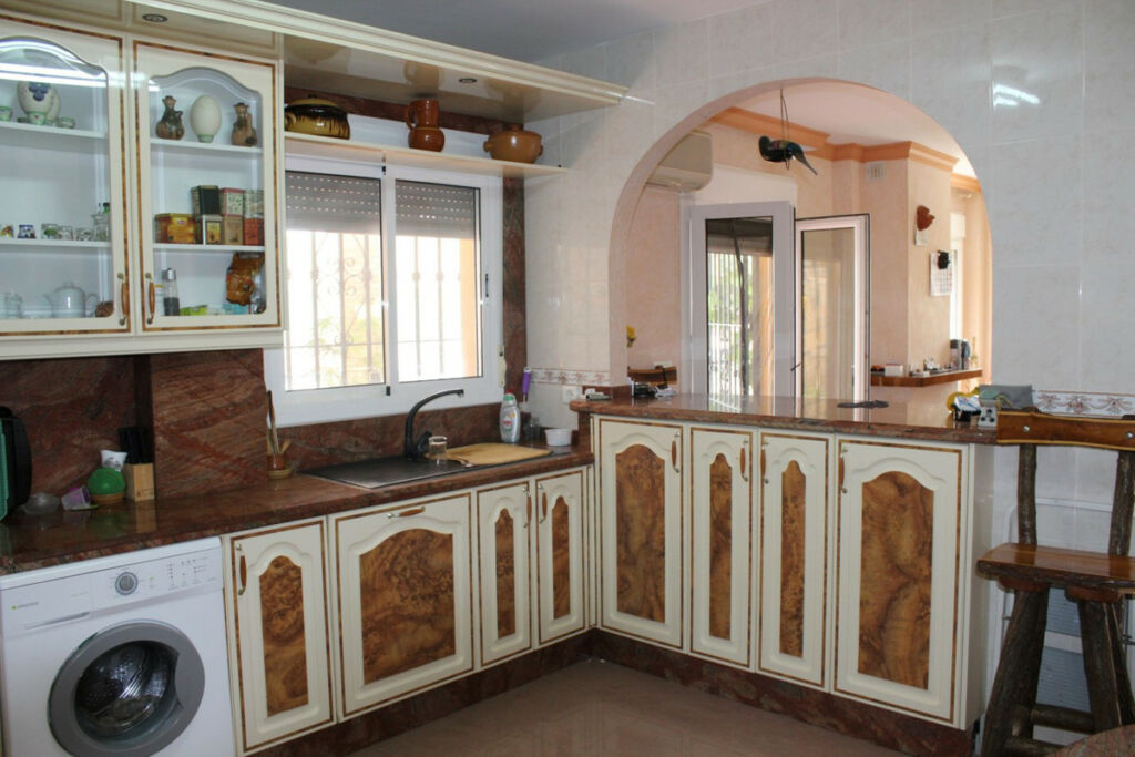 Detached Villa Benajarafe Málaga - image 6