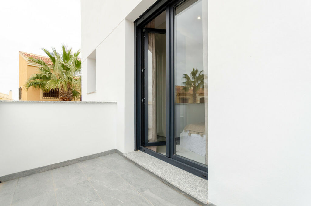 Detached Villa Torrevieja Alicante - image 60