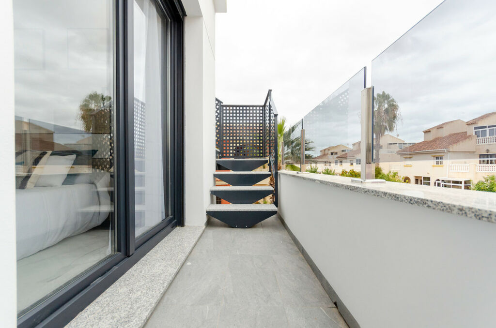 Detached Villa Torrevieja Alicante - image 61