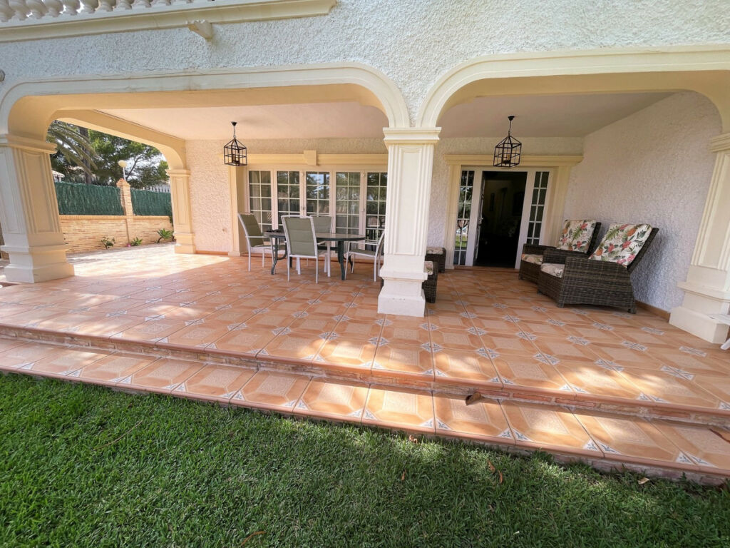 Detached Villa Cabo Roig Alicante - image 7