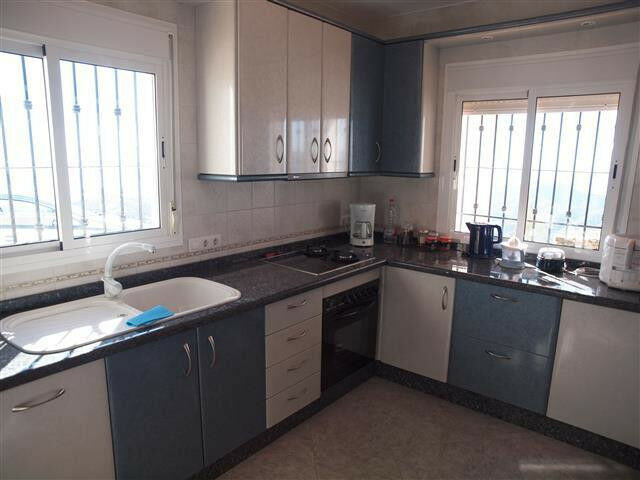Detached Villa Moclinejo Málaga - image 7