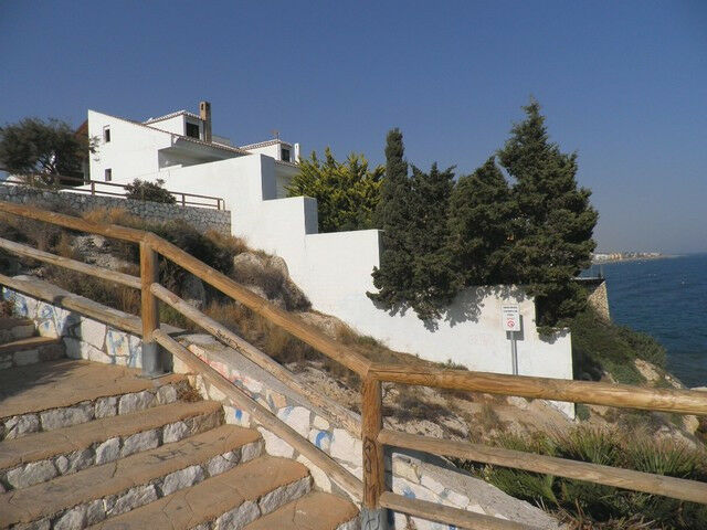 Detached Villa Rincón de la Victoria Málaga - image 7