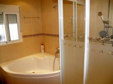 Townhouse Benamocarra Málaga - image 7