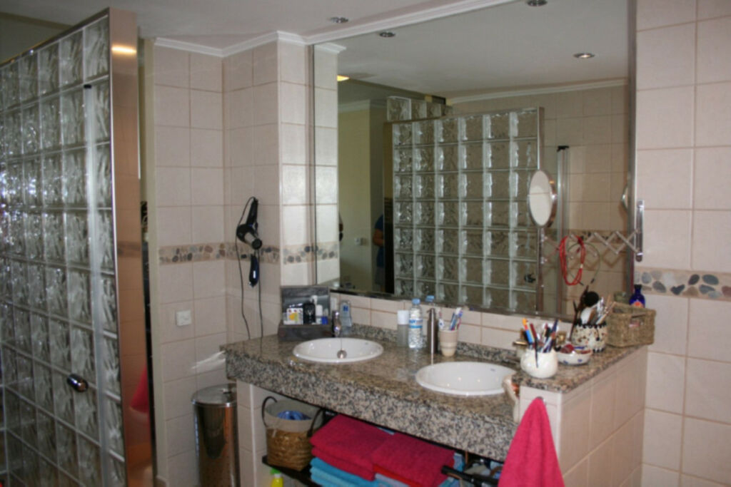 Middle Floor Apartment Torrox Málaga - image 7