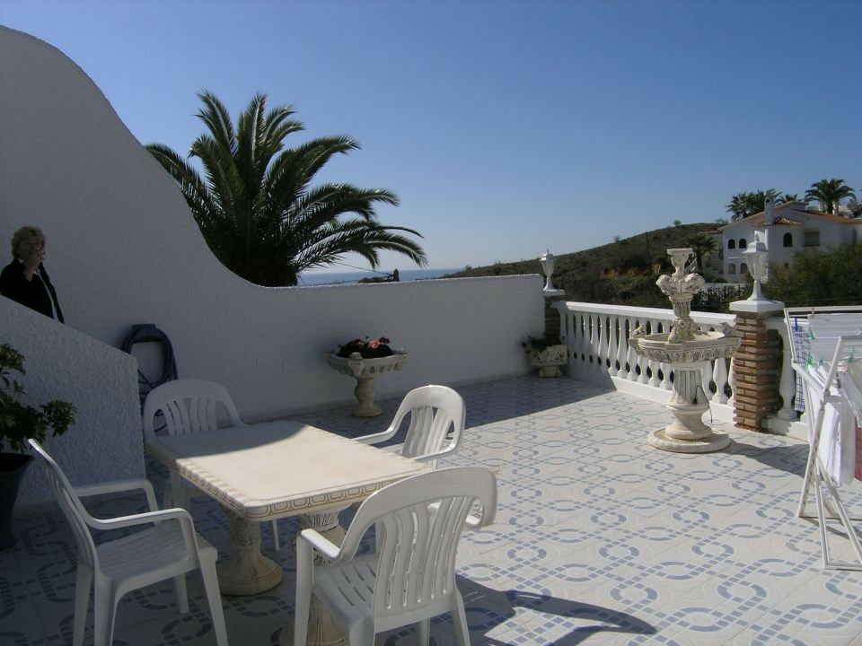 Detached Villa Benajarafe Málaga - image 7