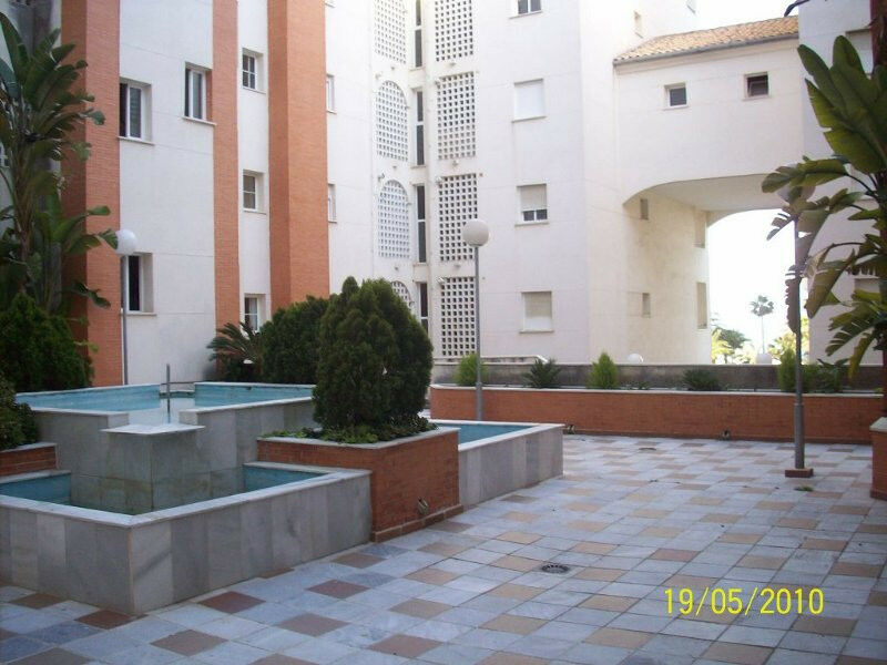 Middle Floor Apartment Estepona Málaga - image 7