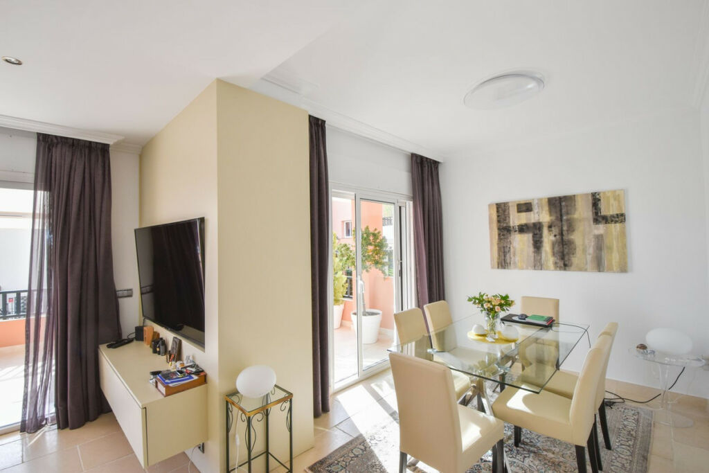 Townhouse Nueva Andalucía Málaga - image 7