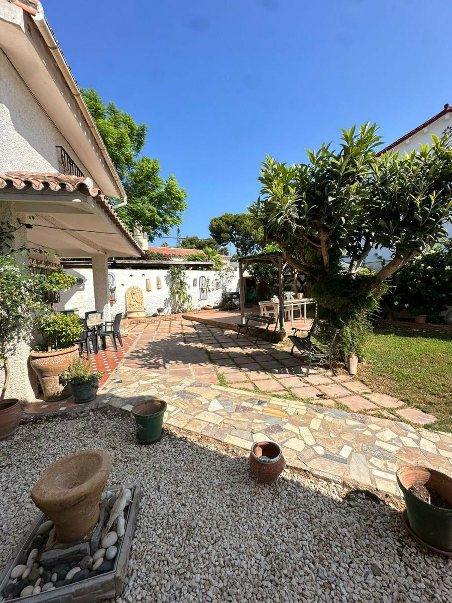 Townhouse Benalmadena Málaga - image 8