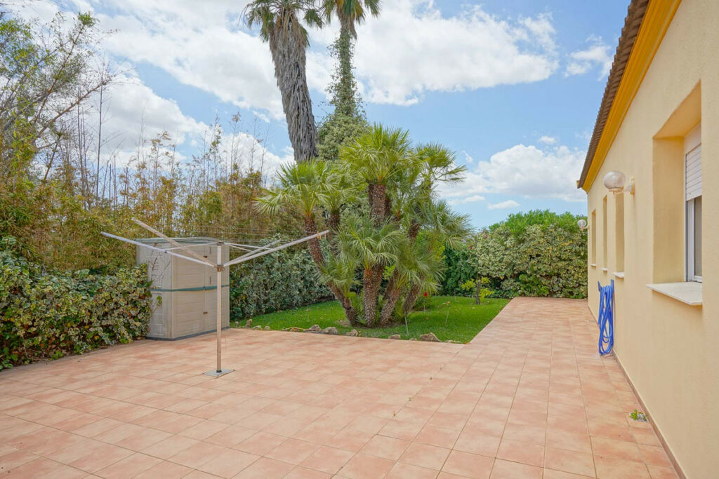 Detached Villa Els Poblets Alicante - image 7