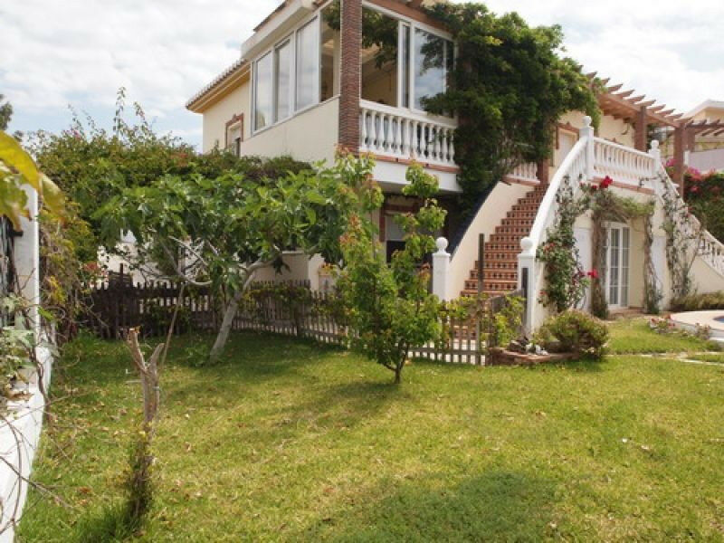 Detached Villa Torre del Mar Málaga - image 7