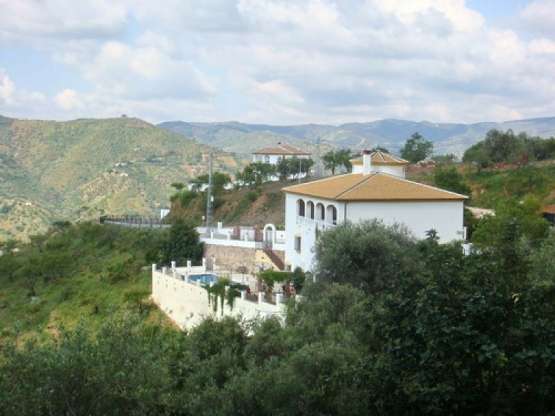 Detached Villa Comares Málaga - image 7