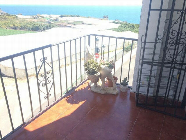 Ground Floor Apartment Maro Málaga - image 7