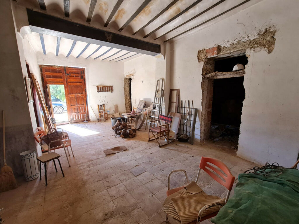 Townhouse Pinoso Alicante - image 7