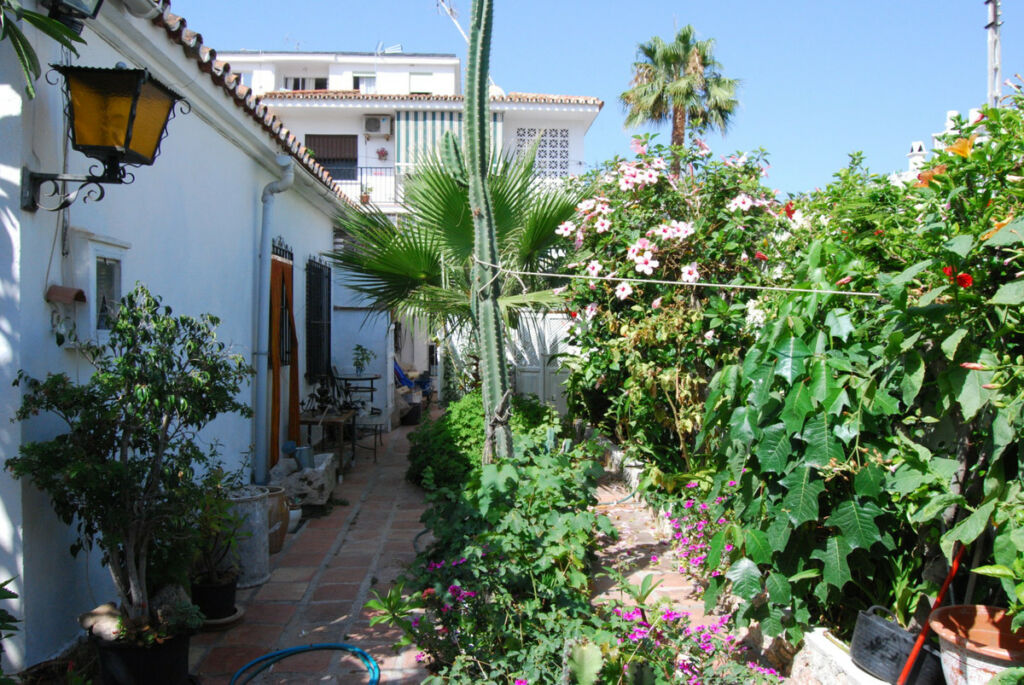 Detached Villa Nerja Málaga - image 7