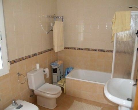 Detached Villa Viñuela Málaga - image 7
