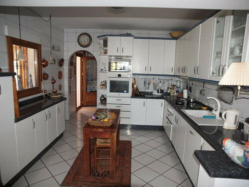 Detached Villa Sayalonga Málaga - image 7
