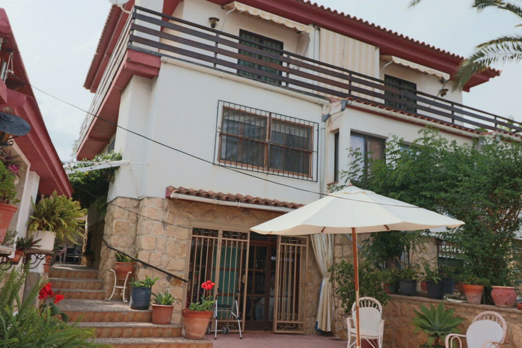 Detached Villa La Nucia Alicante - image 7