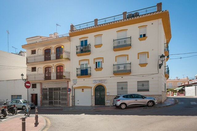Ground Floor Apartment Nerja Málaga - image 7