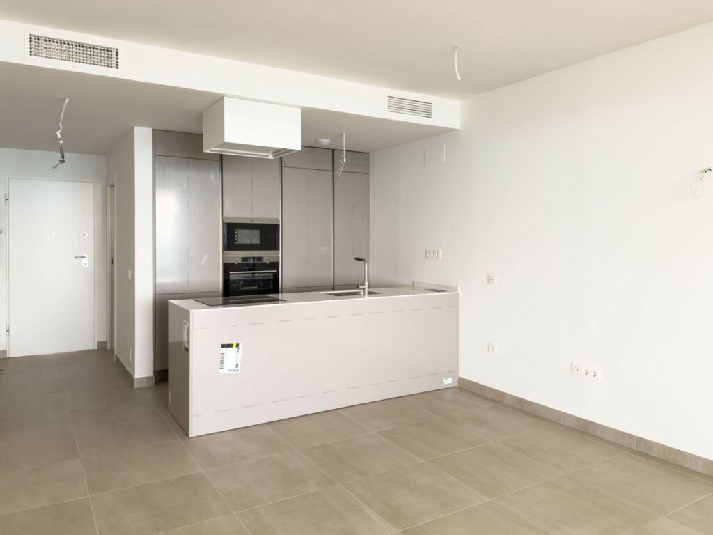 Middle Floor Apartment Fuengirola Málaga - image 8