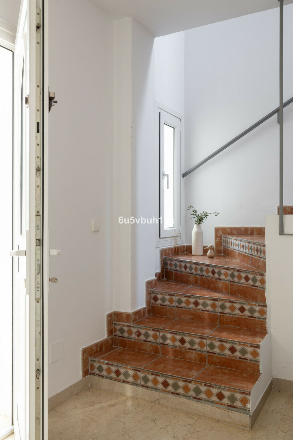 Middle Floor Apartment Nueva Andalucía Málaga - image 7
