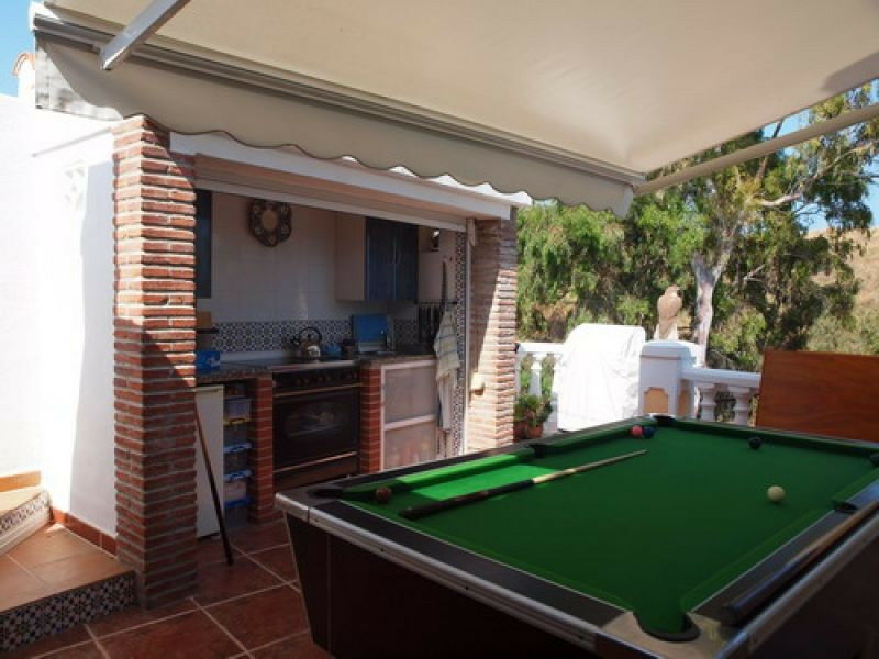 Detached Villa Benajarafe Málaga - image 8