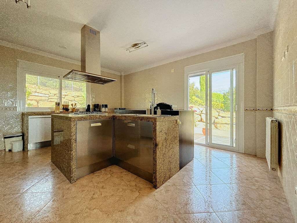 Detached Villa Periana Málaga - image 8