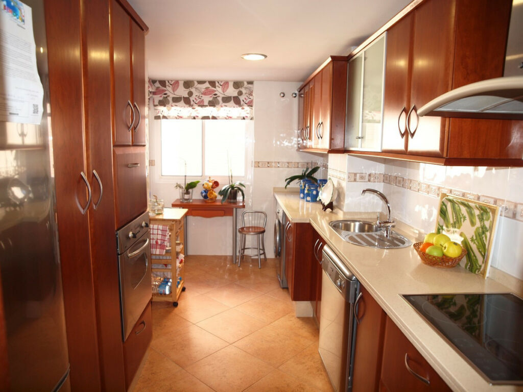 Middle Floor Apartment Torre del Mar Málaga - image 8