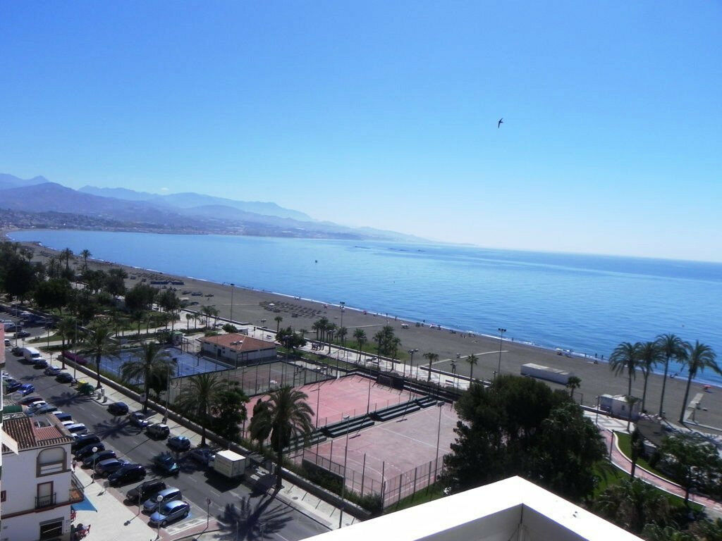Middle Floor Apartment Torre del Mar Málaga - image 8