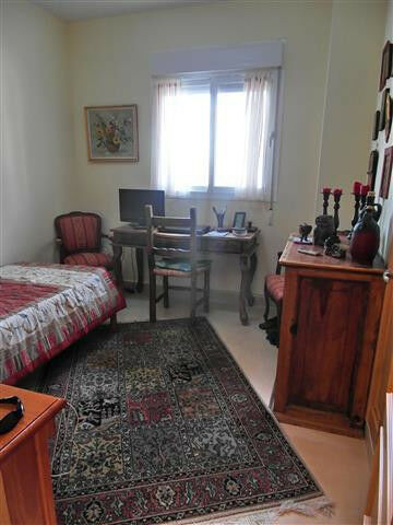 Middle Floor Apartment Caleta de Vélez Málaga - image 8
