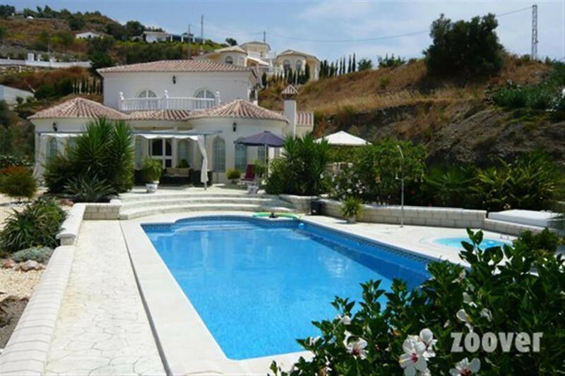 Detached Villa Algarrobo Málaga - image 8