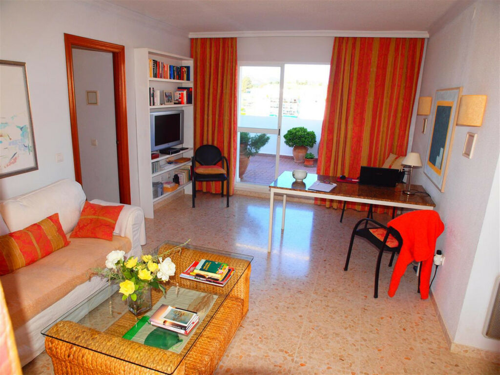 Penthouse Torre del Mar Málaga - image 8
