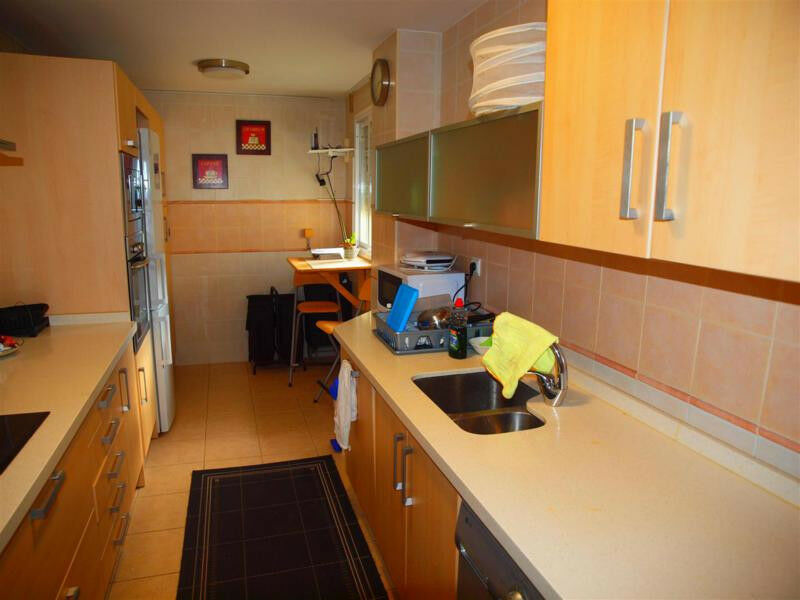 Middle Floor Apartment Caleta de Vélez Málaga - image 8