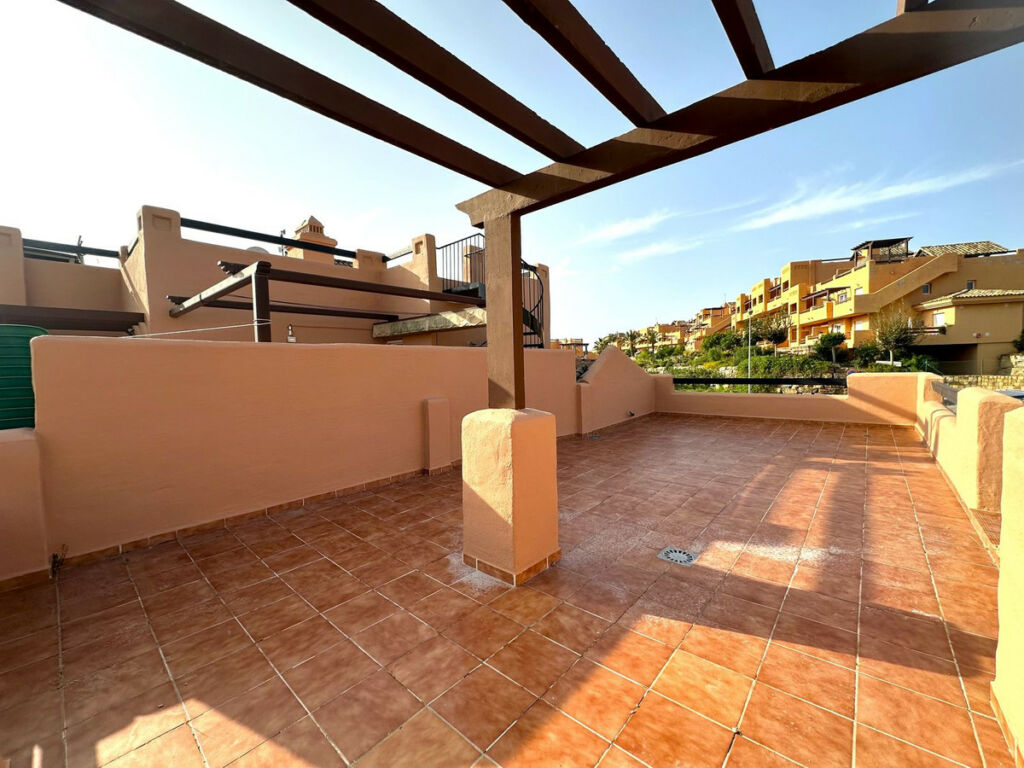 Top Floor Apartment Casares Playa Málaga - image 8