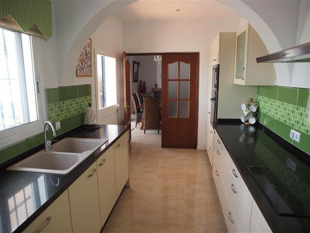 Detached Villa Caleta de Vélez Málaga - image 8