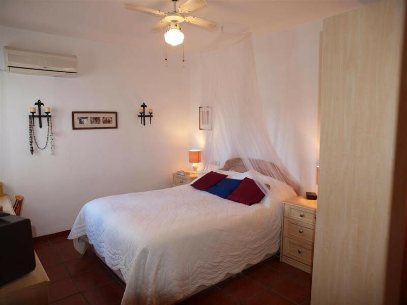 Detached Villa Alcaucín Málaga - image 8