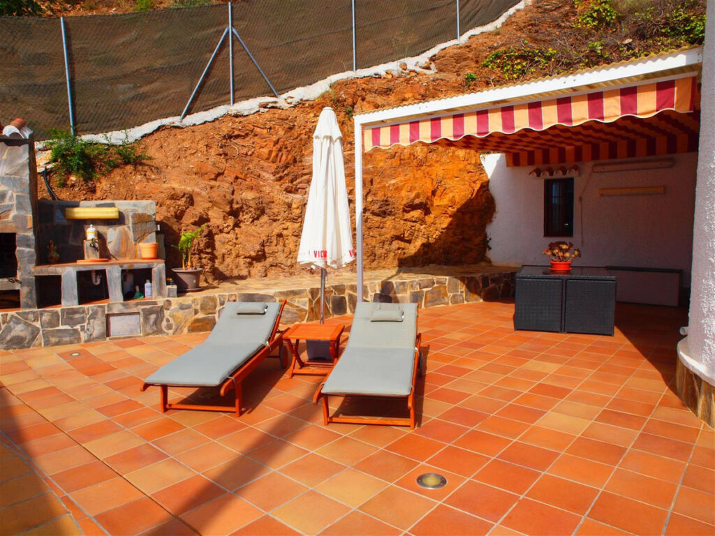 Detached Villa Almayate Málaga - image 8