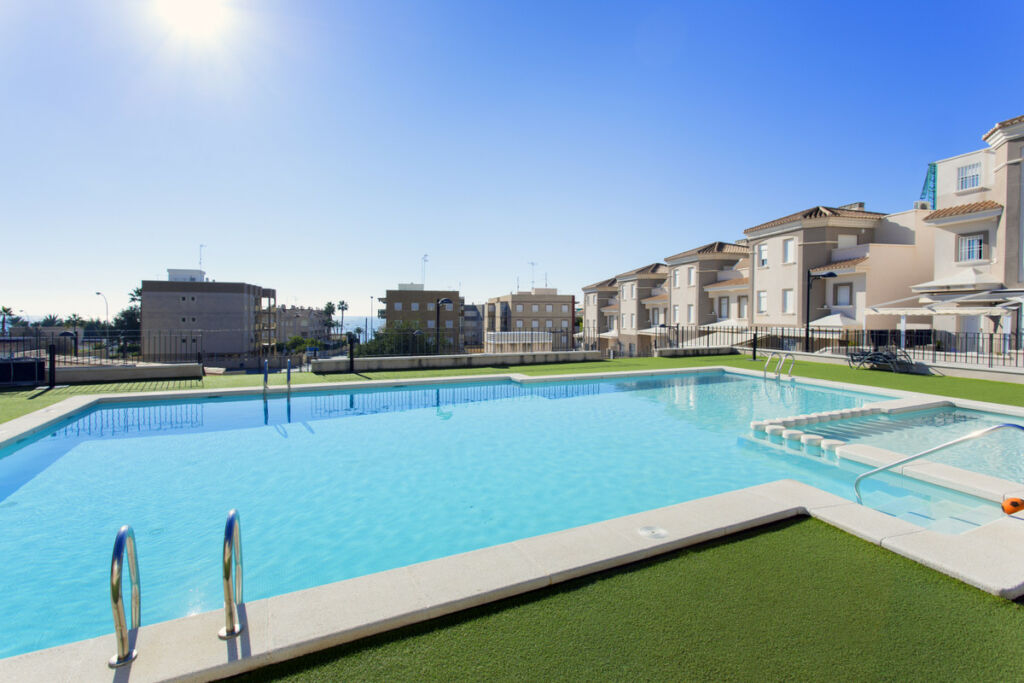 Bungalow Santa Pola Alicante - image 8