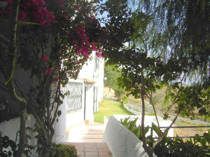 Townhouse Benajarafe Málaga - image 8