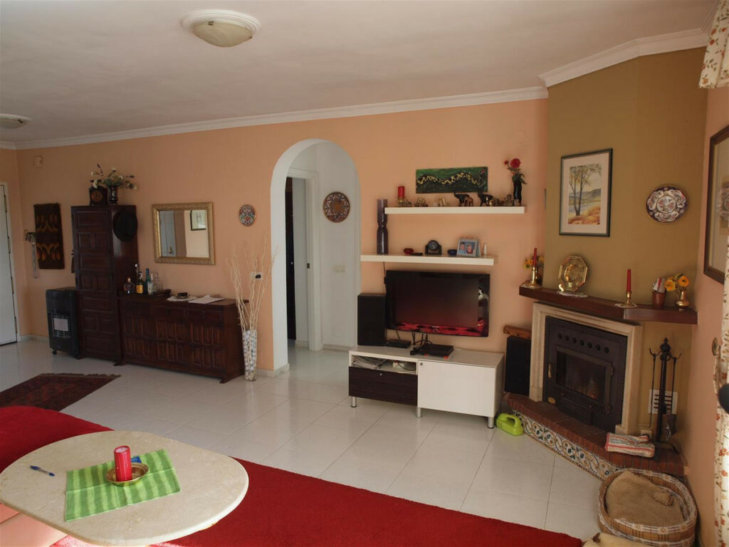 Detached Villa Mezquitilla Málaga - image 8