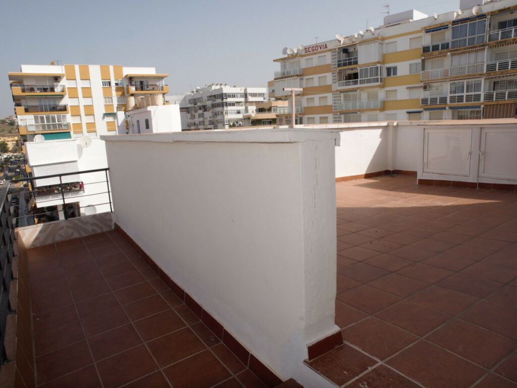 Middle Floor Apartment Torre del Mar Málaga - image 8