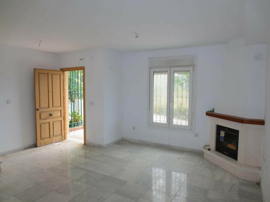 Townhouse Chilches Málaga - image 8