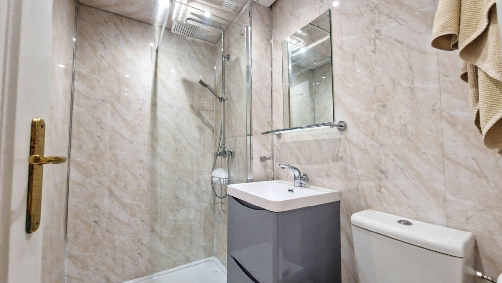 Ground Floor Apartment La Duquesa Málaga - image 8