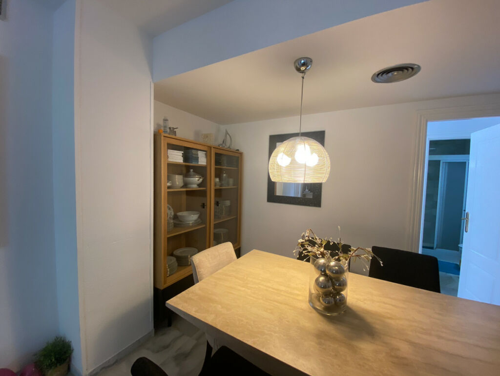 Middle Floor Apartment Puerto Banús Málaga - image 8